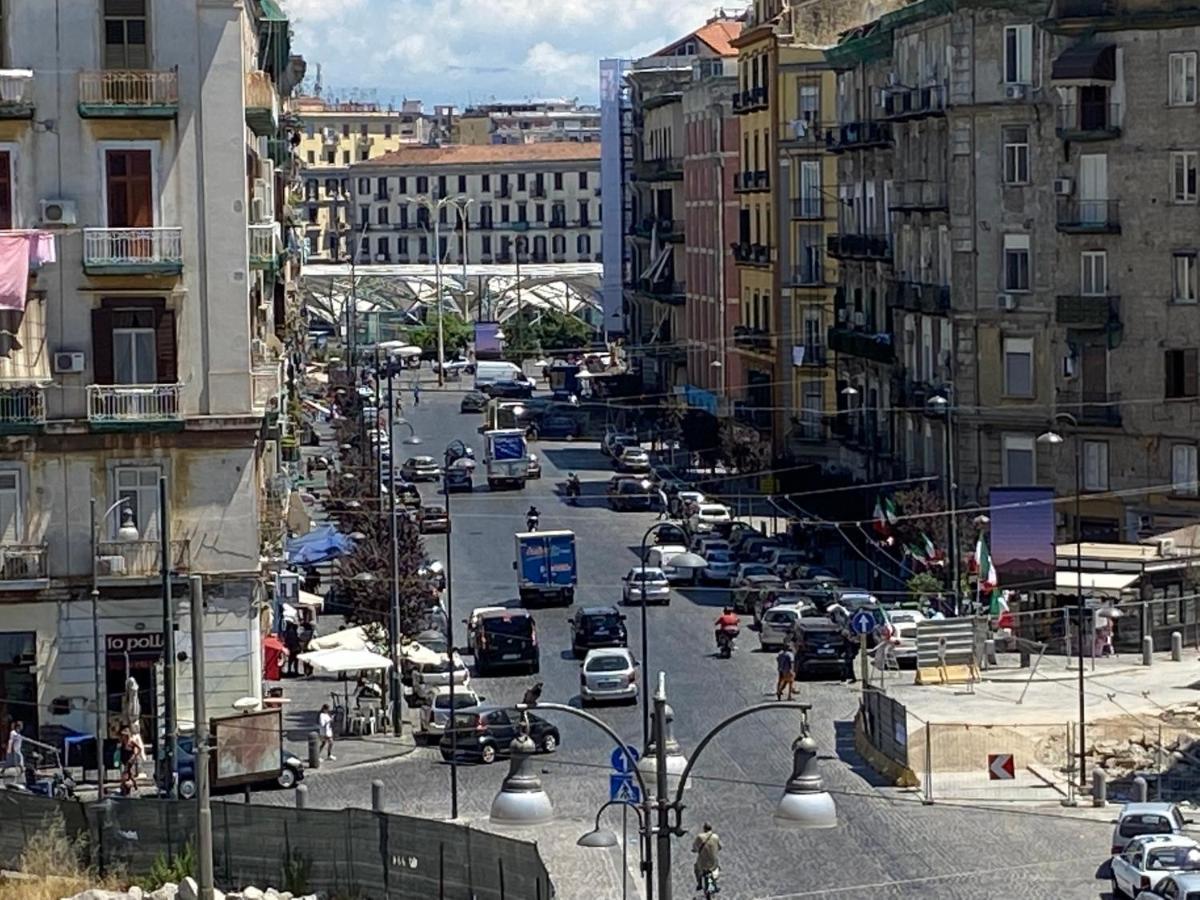 Couette-café Napolitudine Naples