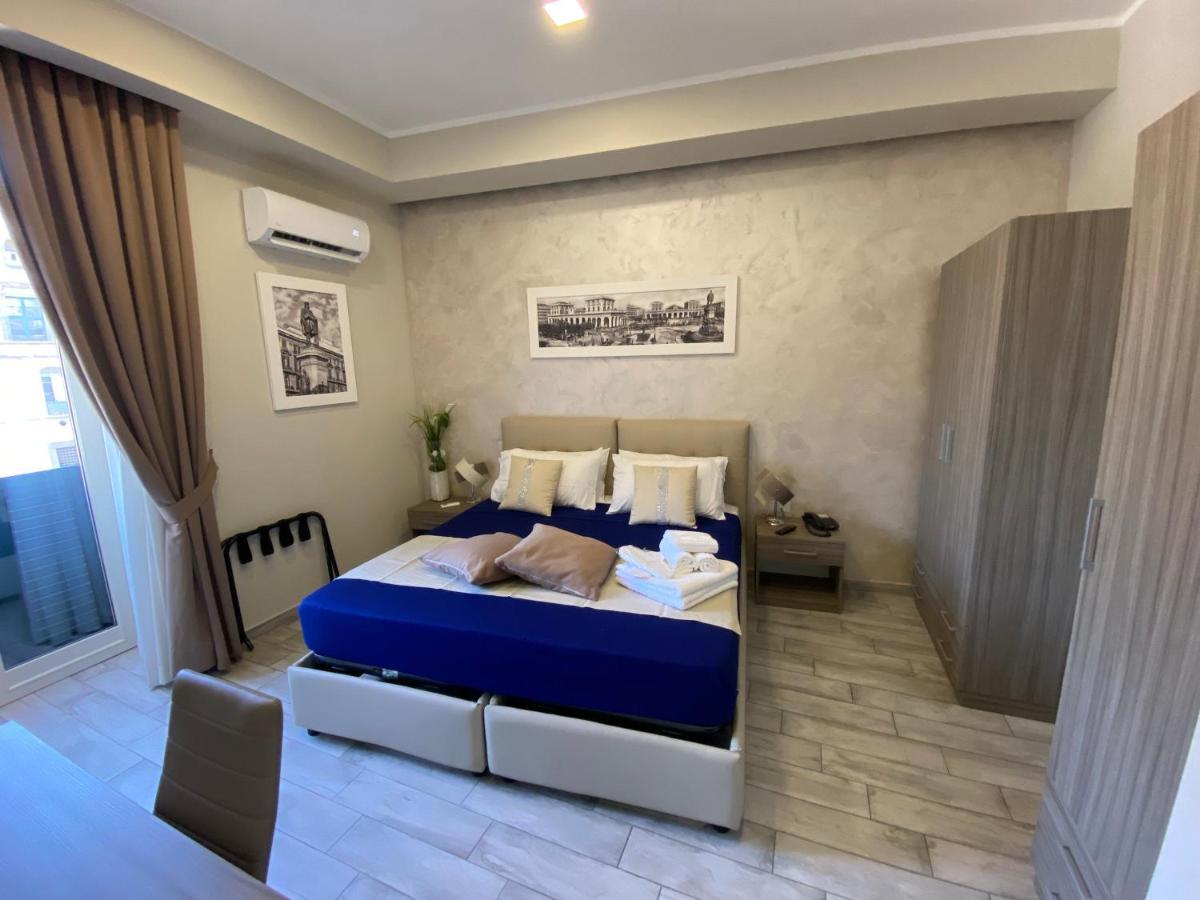 Napolitudine Couette-café Naples