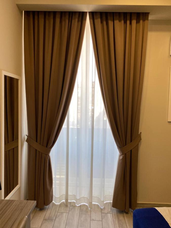 Napolitudine Couette-café